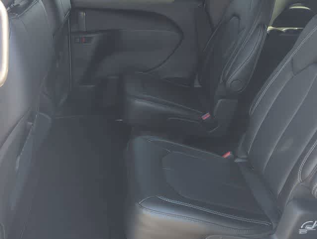 New 2026 Chrysler Voyager LX FWD image 19