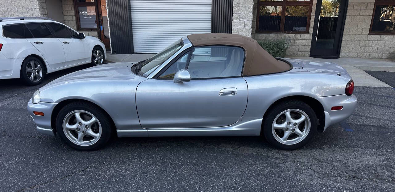 Used 2000 MAZDA MX-5 Miata LS RWD image 3