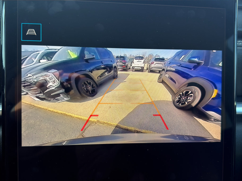 Used 2025 GMC Terrain Elevation image 20