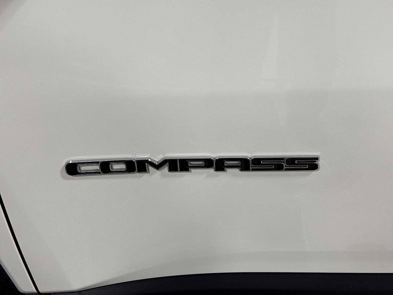 Used 2021 Jeep Compass Sport image 24