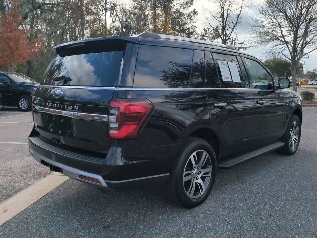 Used 2024 Ford Expedition Limited image 5