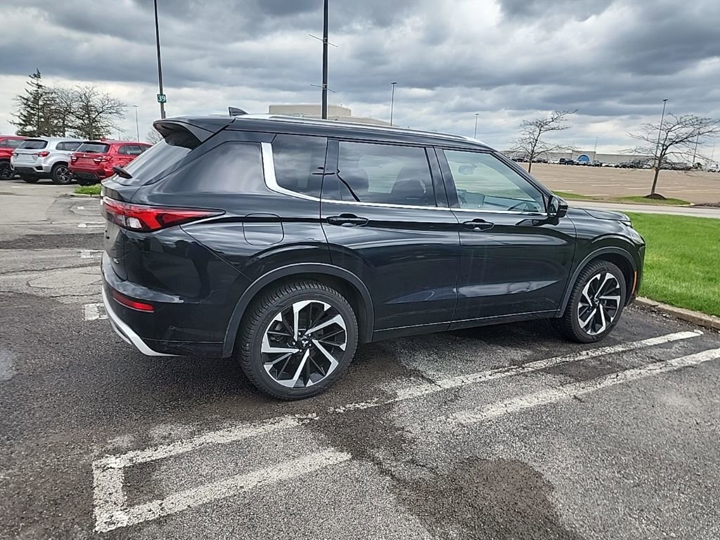 Used 2022 Mitsubishi Outlander SEL image 5