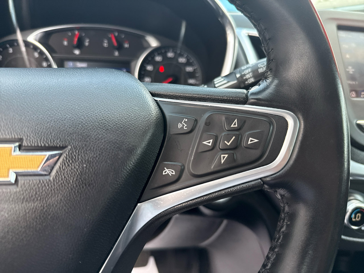 Used 2022 Chevrolet Equinox LT image 15