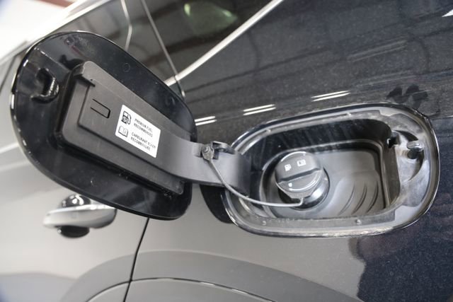Used 2025 Genesis GV80 3.5T Prestige AWD/4WD image 12