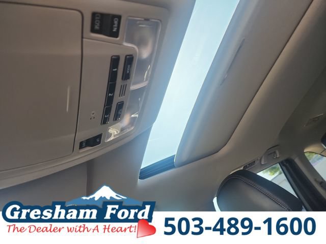 Used 2019 Toyota Highlander XLE AWD/4WD image 28