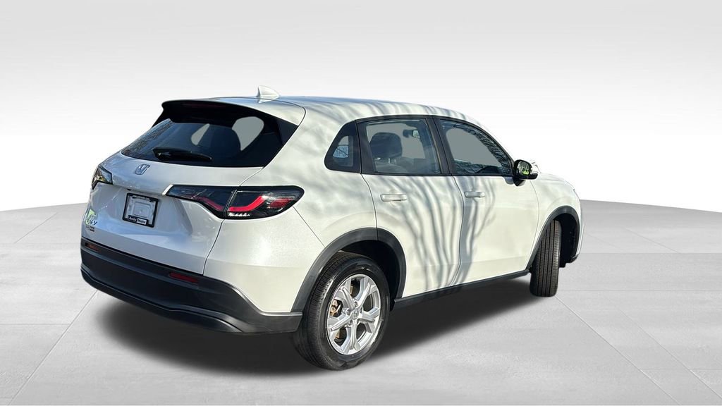 Certified 2023 Honda HR-V LX image 7