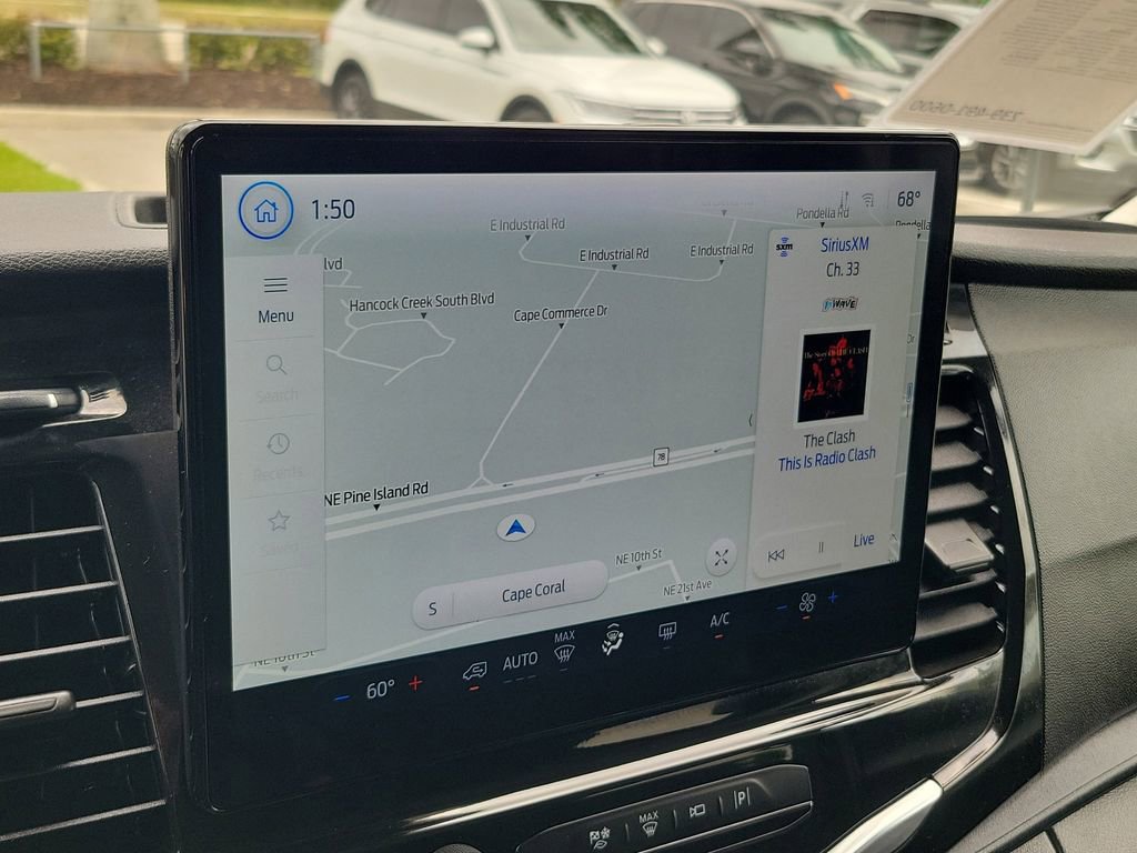 Used 2023 Ford Transit 350 XLT image 27