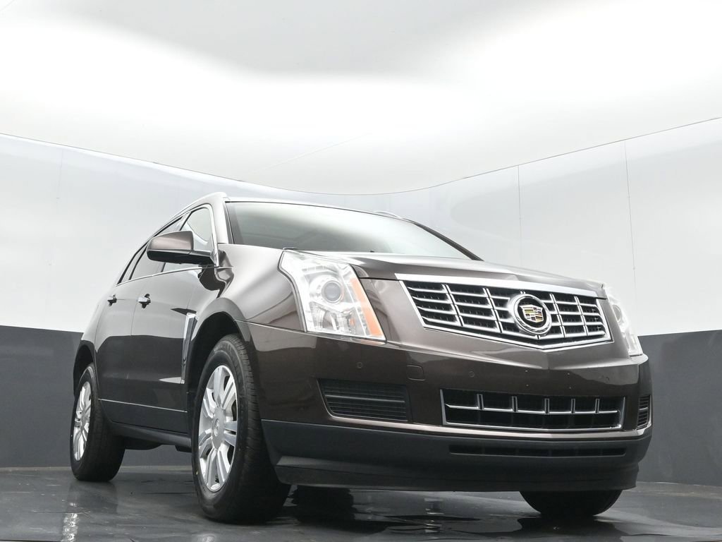 Used 2016 Cadillac SRX Luxury w/ Driver Awareness Package FWD image 5
