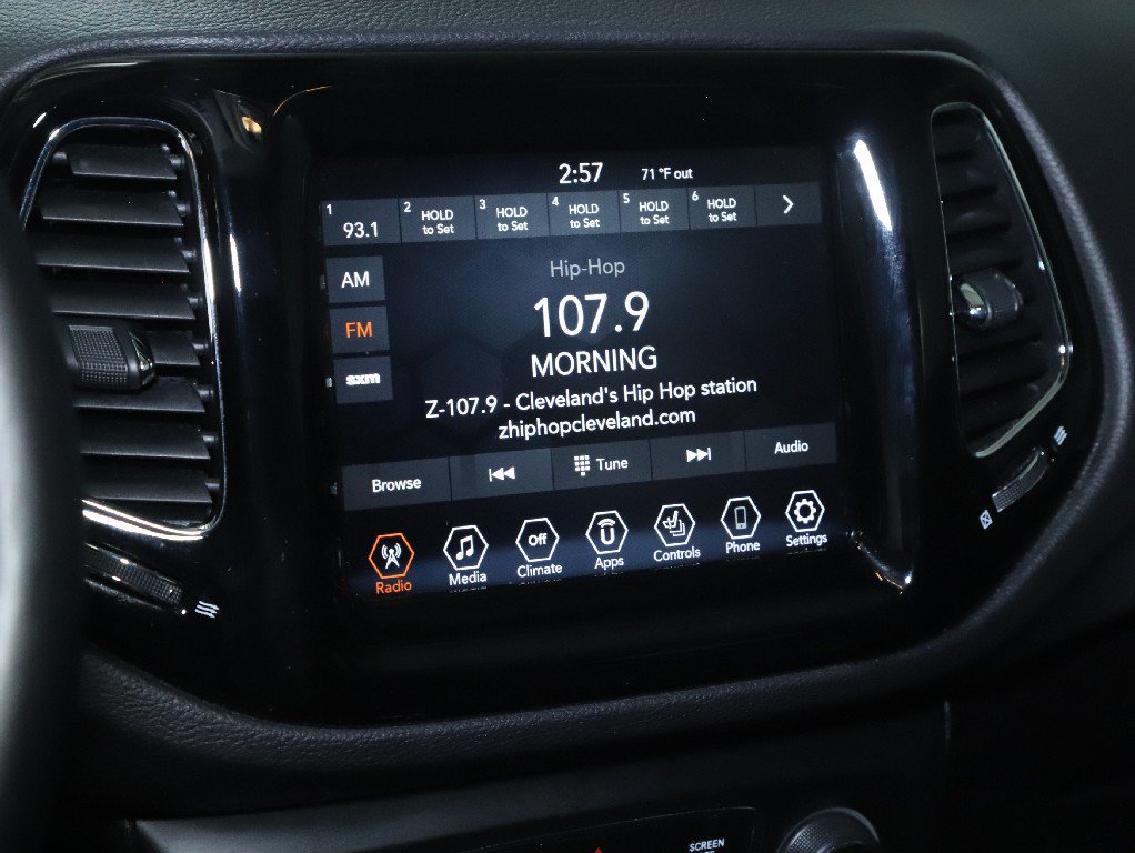 Used 2018 Jeep Compass Limited w/ Safe & Security Group AWD/4WD image 23