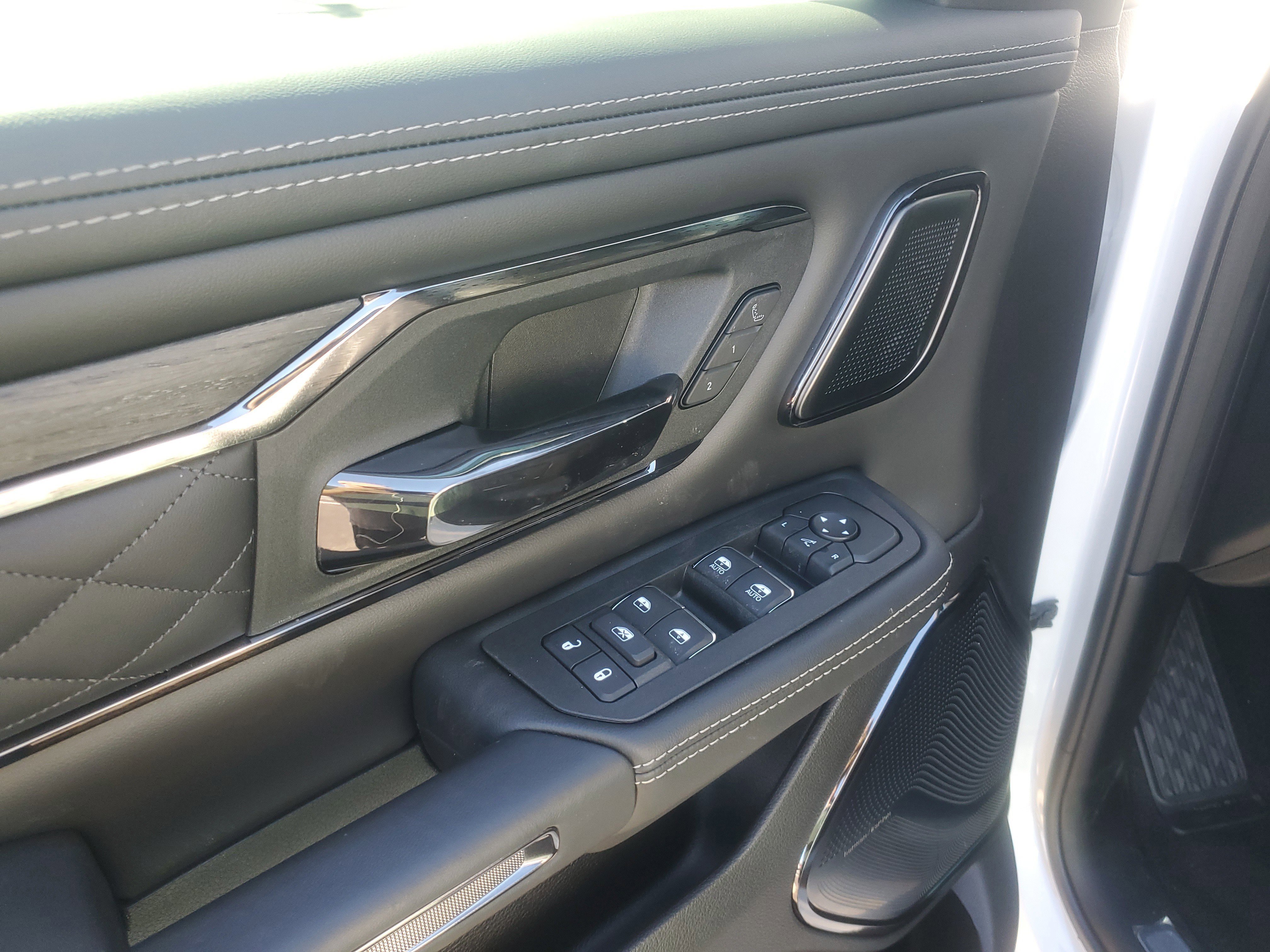 New 2026 RAM 1500 Limited w/ Night Edition image 10