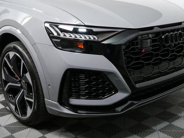 Used 2023 Audi RS Q8 image 39