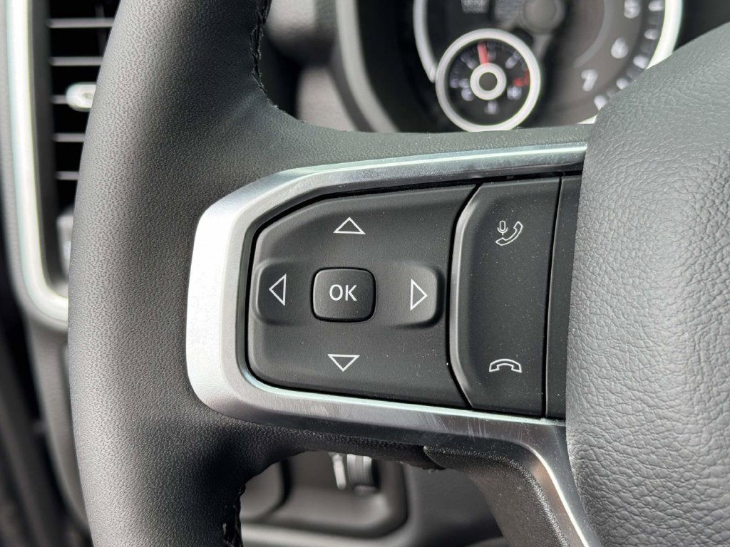 New 2026 RAM 2500 Big Horn AWD/4WD image 21