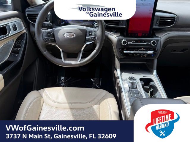 Used 2020 Ford Explorer Platinum w/ Premium Technology Package AWD/4WD image 16