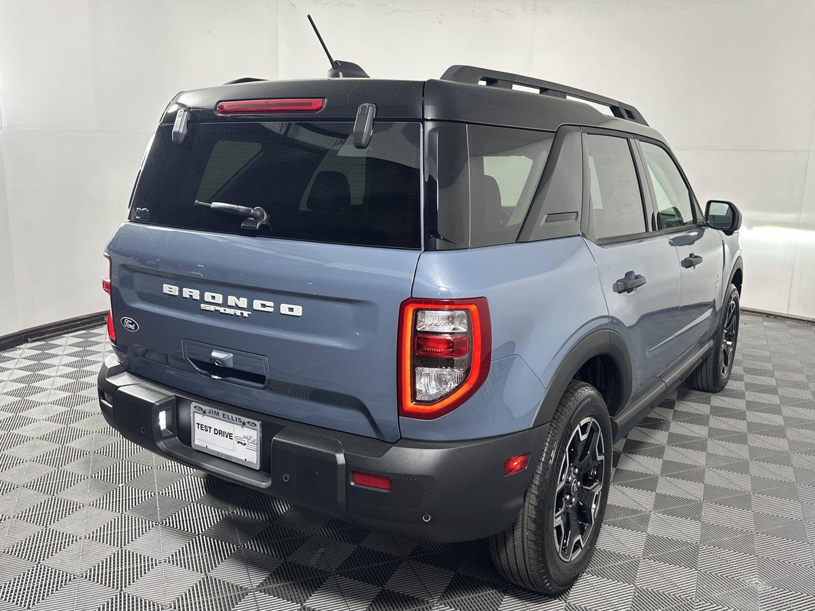 New 2026 Ford Bronco Sport Outer Banks w/ Outer Banks Tech Package+ AWD/4WD image 7