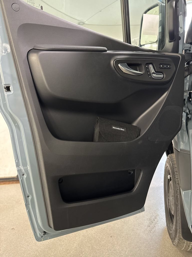 New 2026 Mercedes-Benz Sprinter 2500 image 15