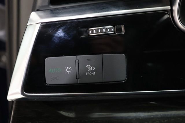Used 2022 Audi Q7 3.0T Premium w/ Convenience Package image 22