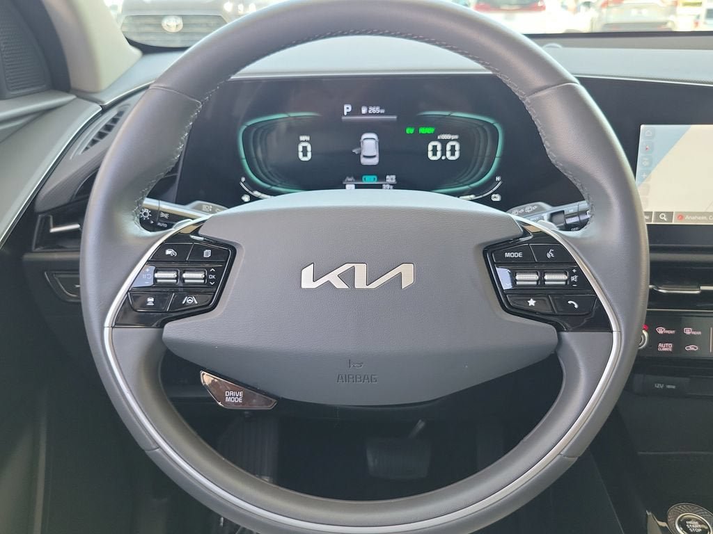Used 2024 Kia Niro EX FWD image 23