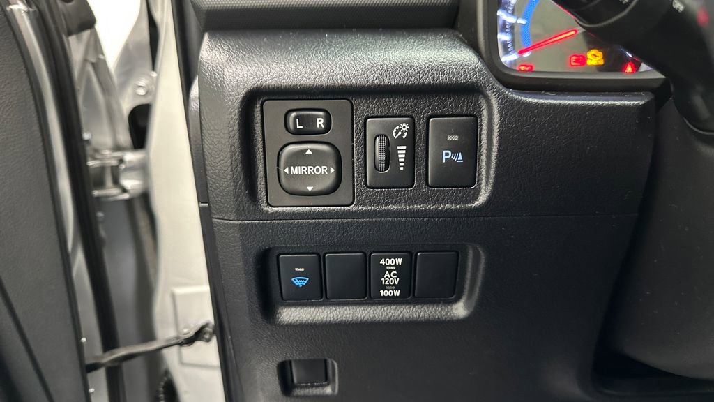 Used 2016 Toyota 4Runner Limited image 28