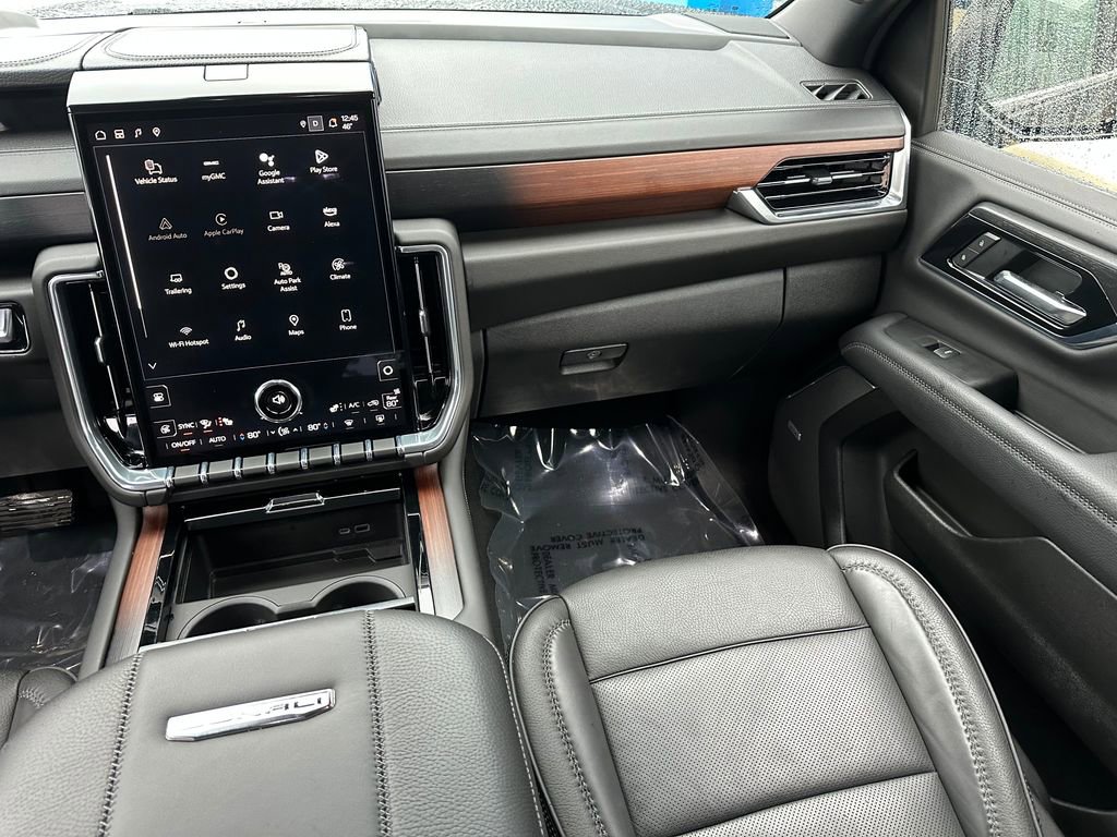 Used 2025 GMC Yukon XL Denali image 19