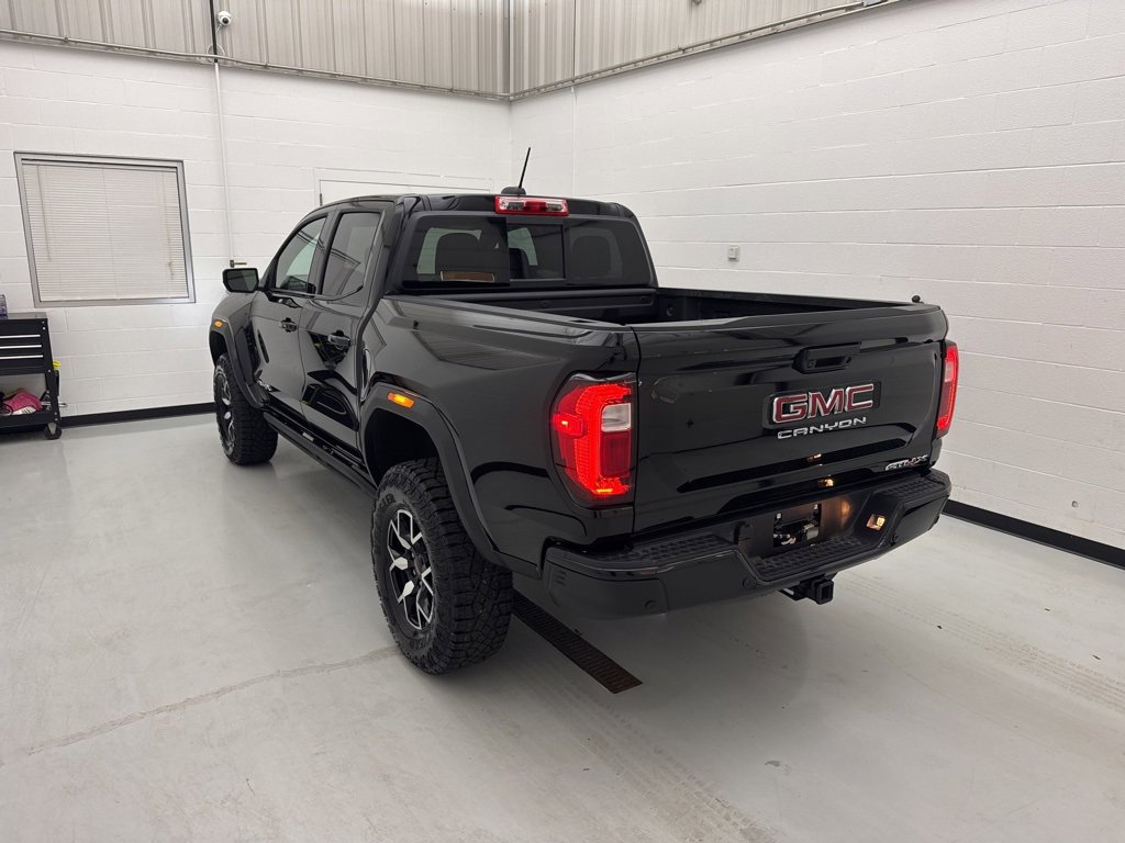 New 2025 GMC Canyon AT4 w/ AT4X Package image 4