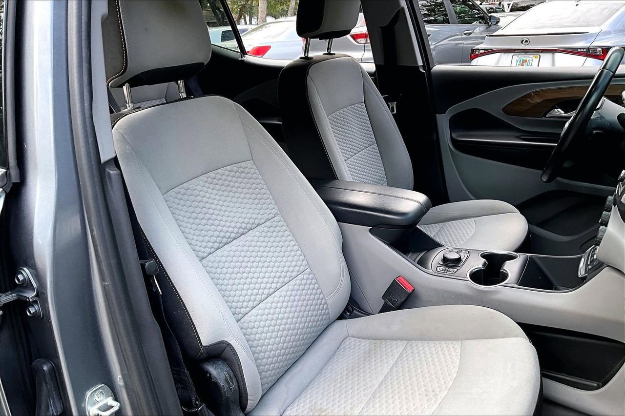 Used 2020 GMC Terrain SLE w/ Driver Convenience Package image 26