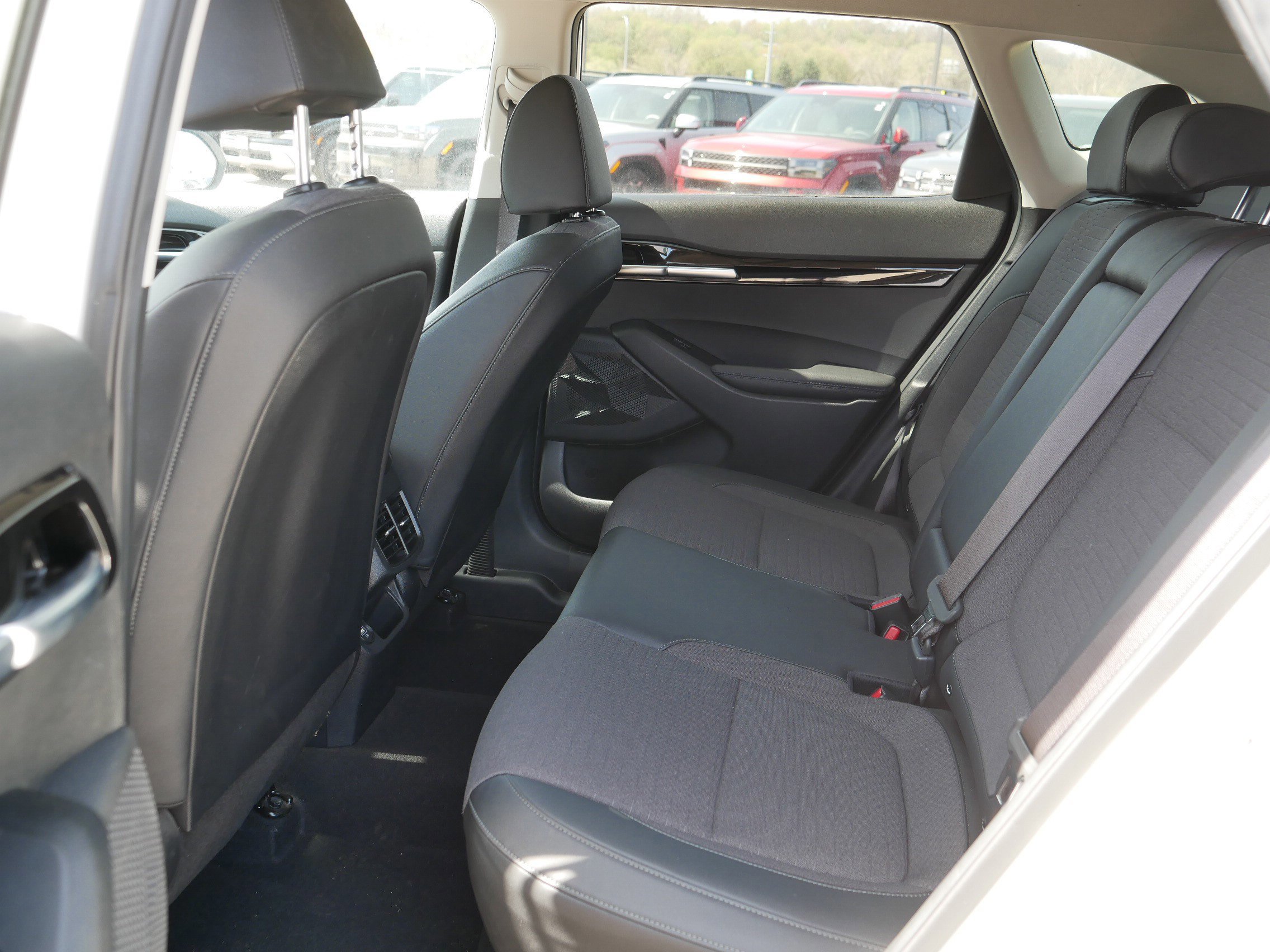 Used 2023 Kia Seltos S AWD/4WD image 16