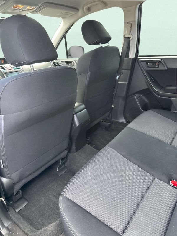 Used 2015 Subaru Forester 2.5i AWD/4WD image 18