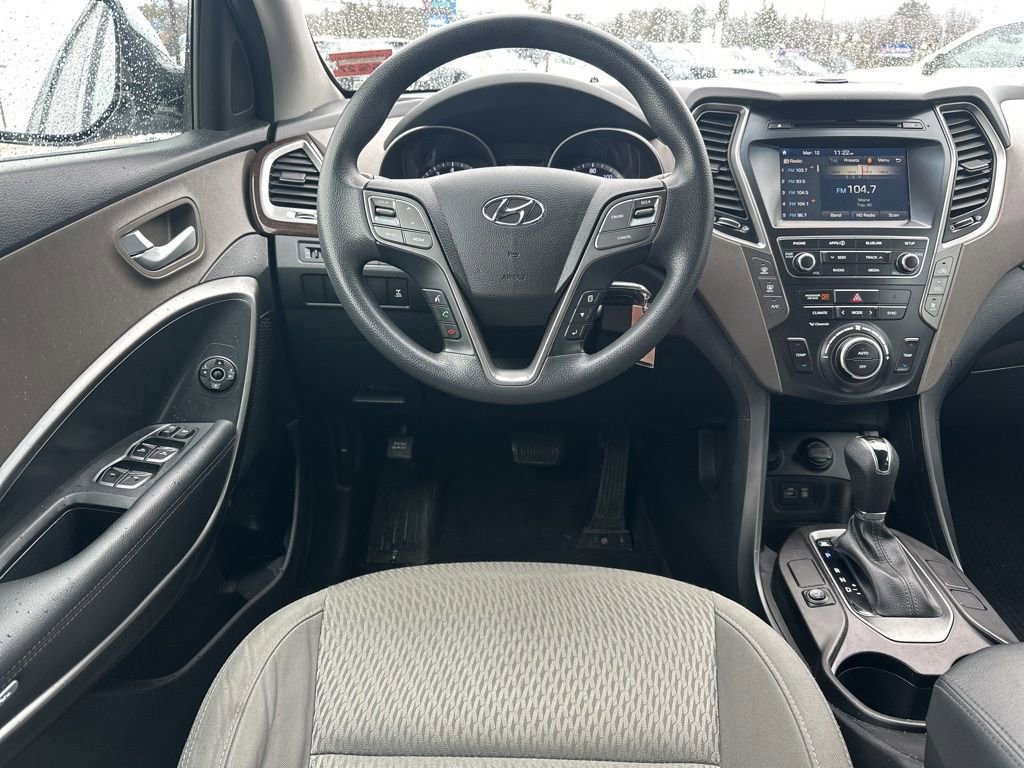 Used 2018 Hyundai Santa Fe SE image 20