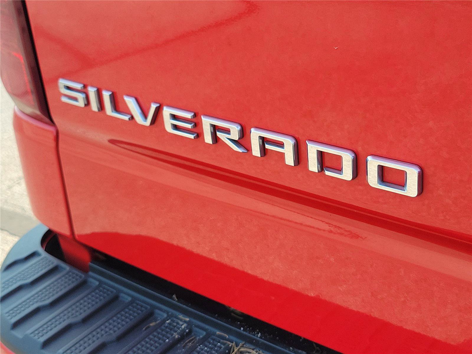 Used 2022 Chevrolet Silverado 1500 Custom AWD/4WD image 6