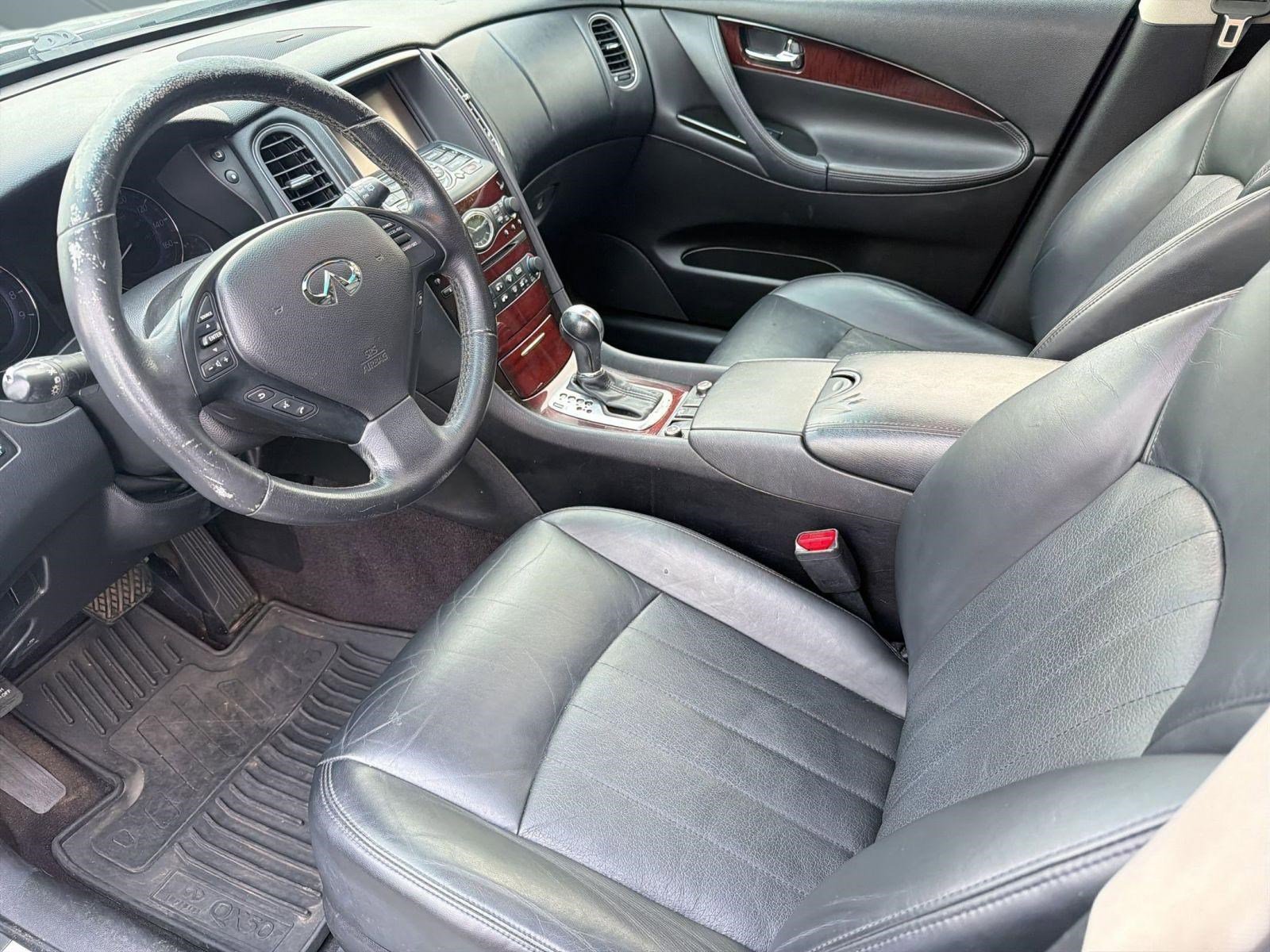 Used 2016 INFINITI QX50 AWD w/ Premium Plus Package image 4
