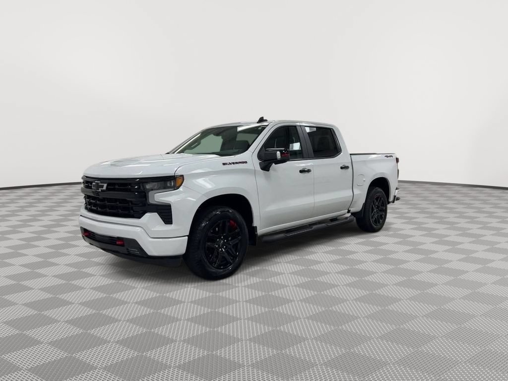 Used 2023 Chevrolet Silverado 1500 RST w/ Redline Edition AWD/4WD image 4