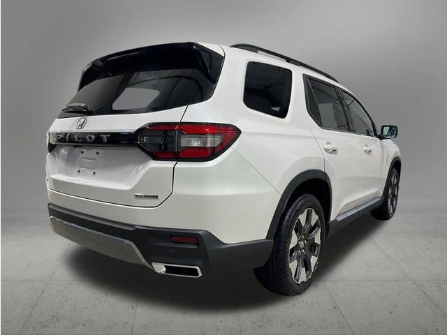 New 2026 Honda Pilot Touring image 5
