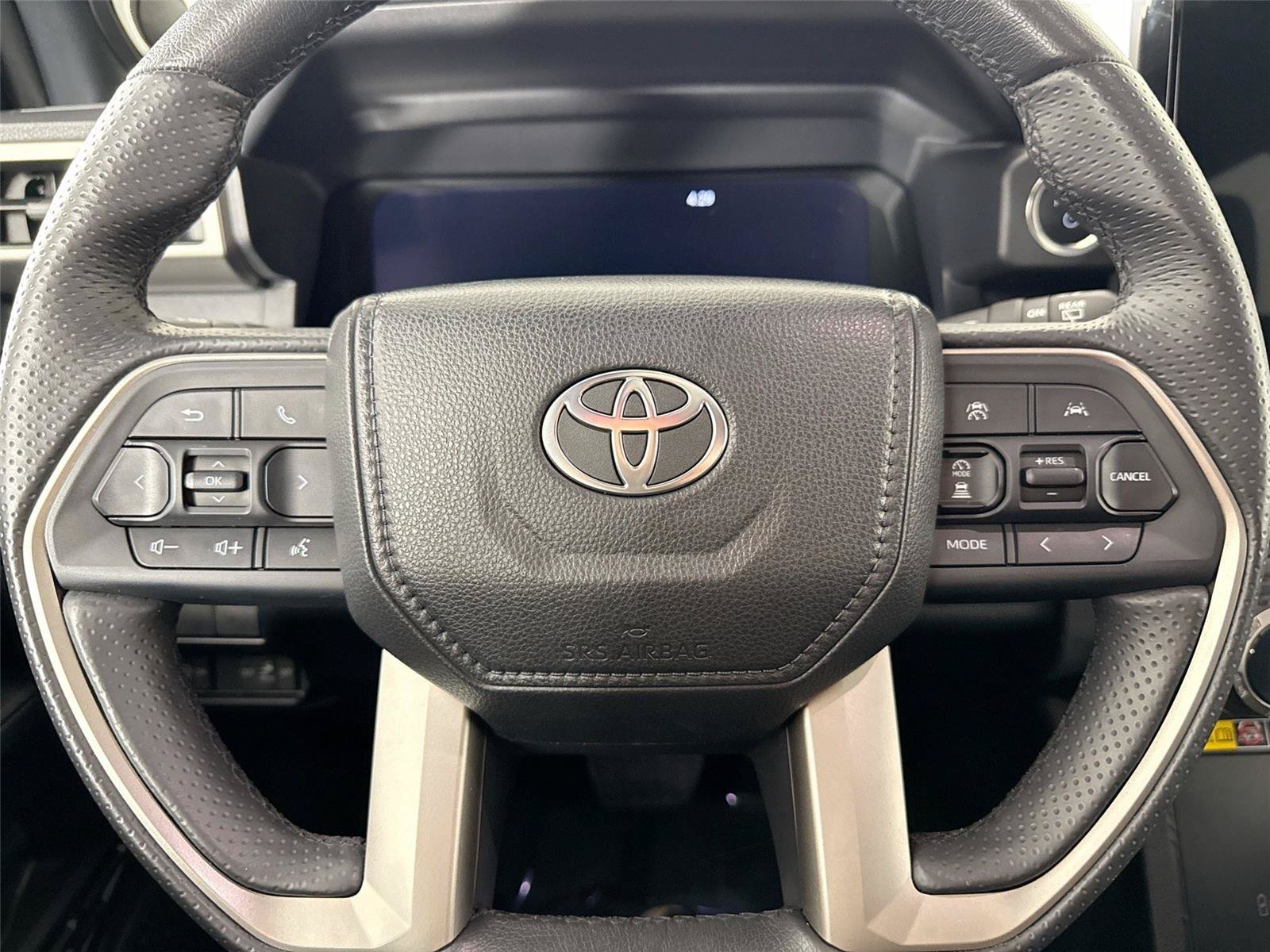 Certified 2025 Toyota 4Runner Platinum AWD/4WD image 17