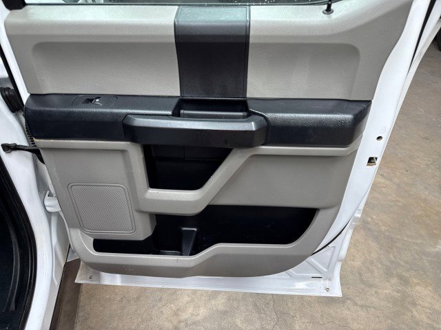 Used 2021 Ford F550 4x4 Crew Cab Super Duty w/ Power Equipment Group image 25