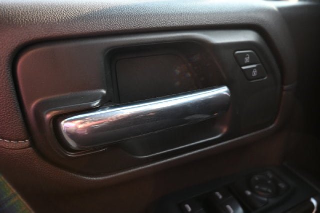 Used 2022 Chevrolet Silverado 2500 LT AWD/4WD image 38