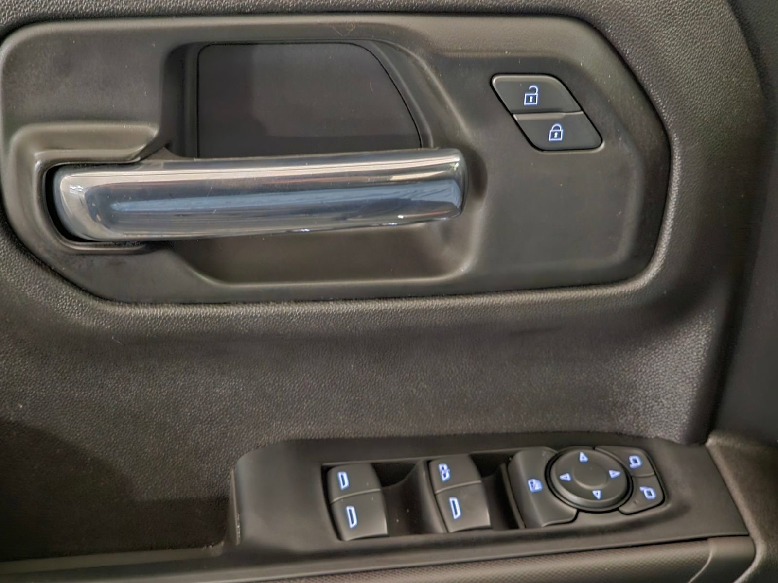 Used 2022 Chevrolet Silverado 1500 Custom Trail Boss AWD/4WD image 14