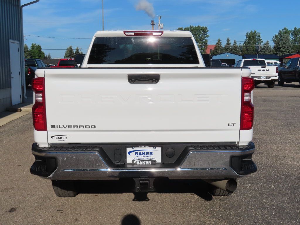 Used 2025 Chevrolet Silverado 2500 LT w/ Convenience Package AWD/4WD image 10