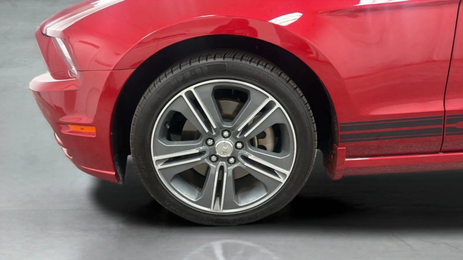 Used 2013 Ford Mustang Coupe w/ V6 Performance Pkg RWD image 27