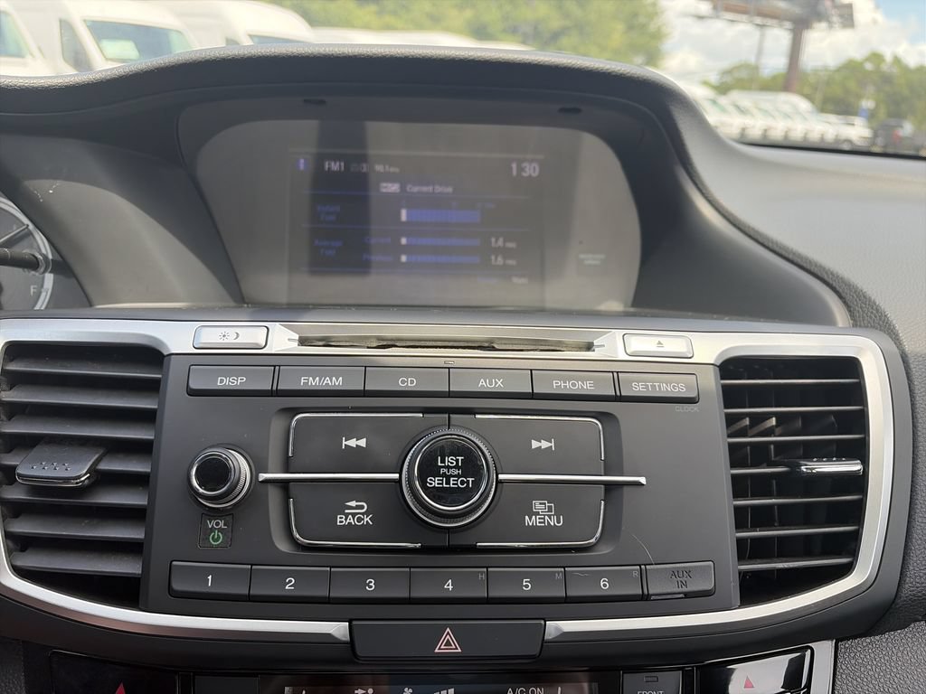 Used 2017 Honda Accord LX image 22