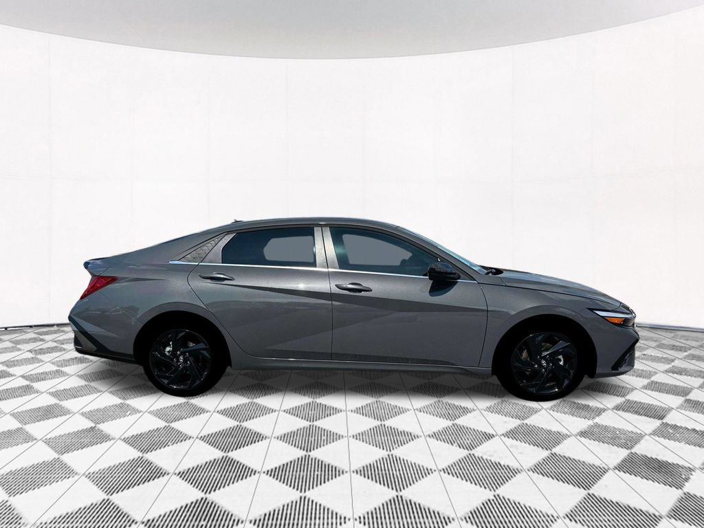 New 2026 Hyundai Elantra SEL Sport Premium FWD image 14