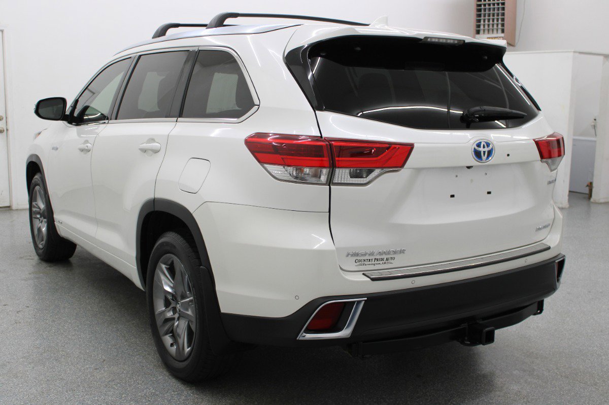 Used 2017 Toyota Highlander Limited Platinum AWD/4WD image 6