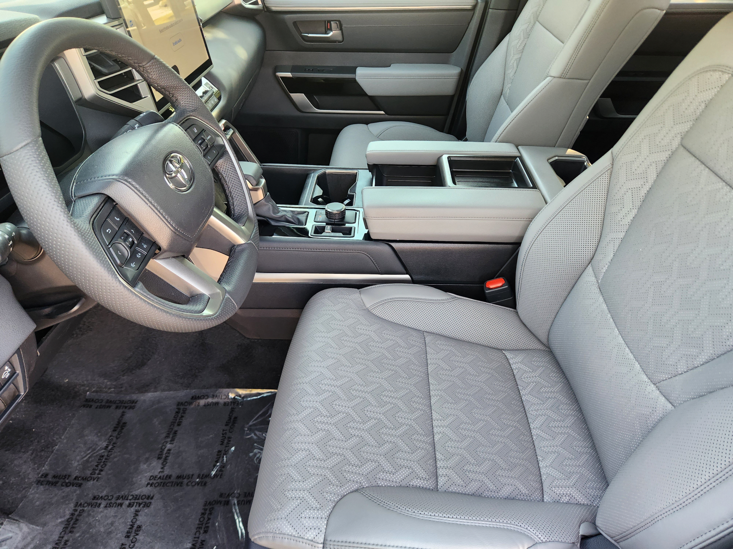 Used 2025 Toyota Tundra Limited AWD/4WD image 5