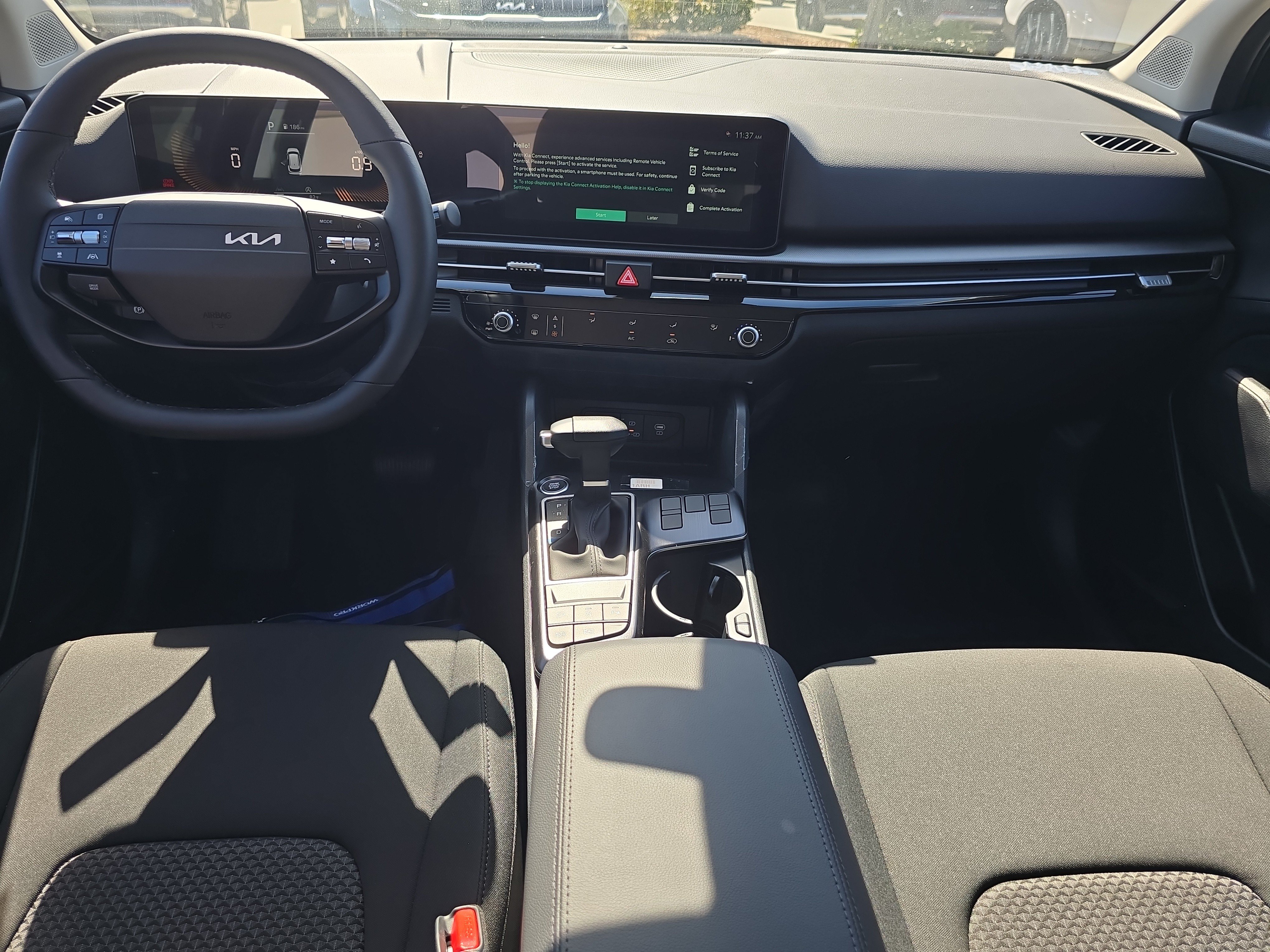 New 2027 Kia Sportage LX FWD image 12
