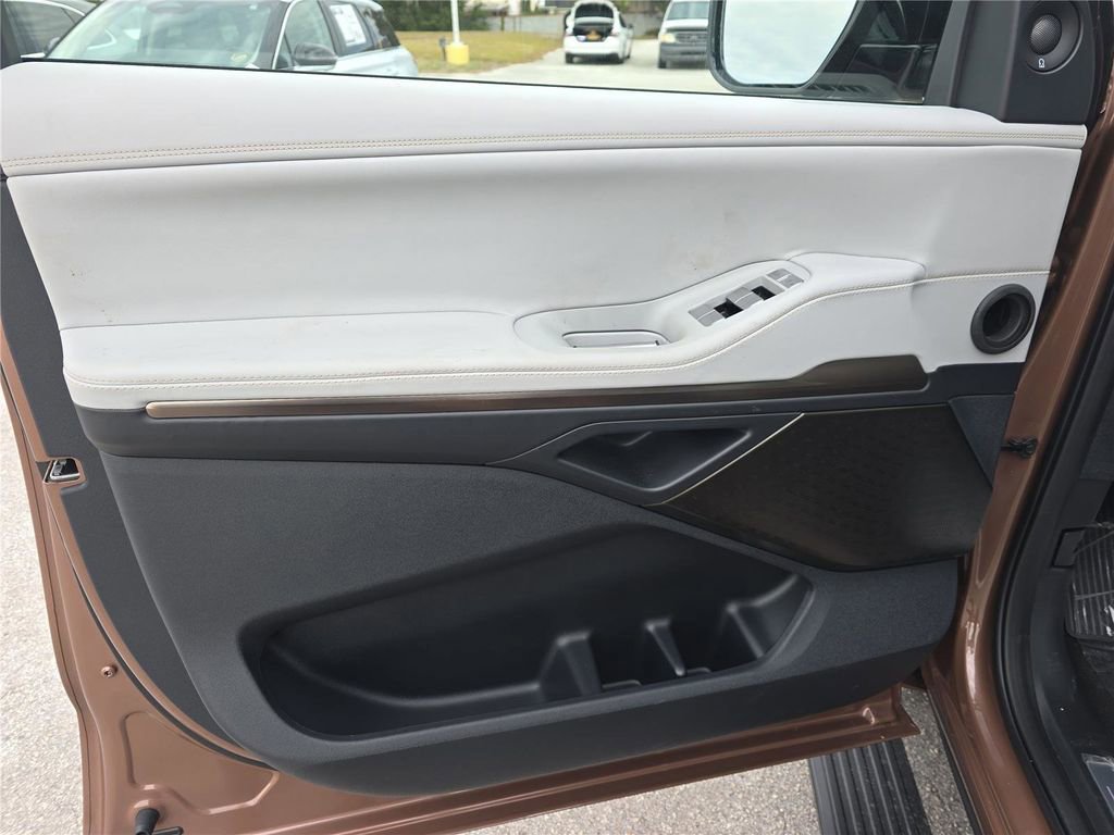 New 2025 Lincoln Navigator L Black Label w/ Black Label Special Edition image 12