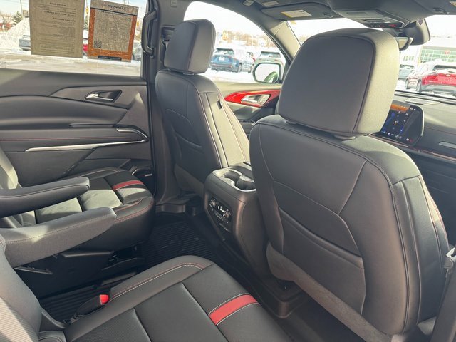 Certified 2025 Chevrolet Traverse RS w/ LPO, Floor Liner Package image 37