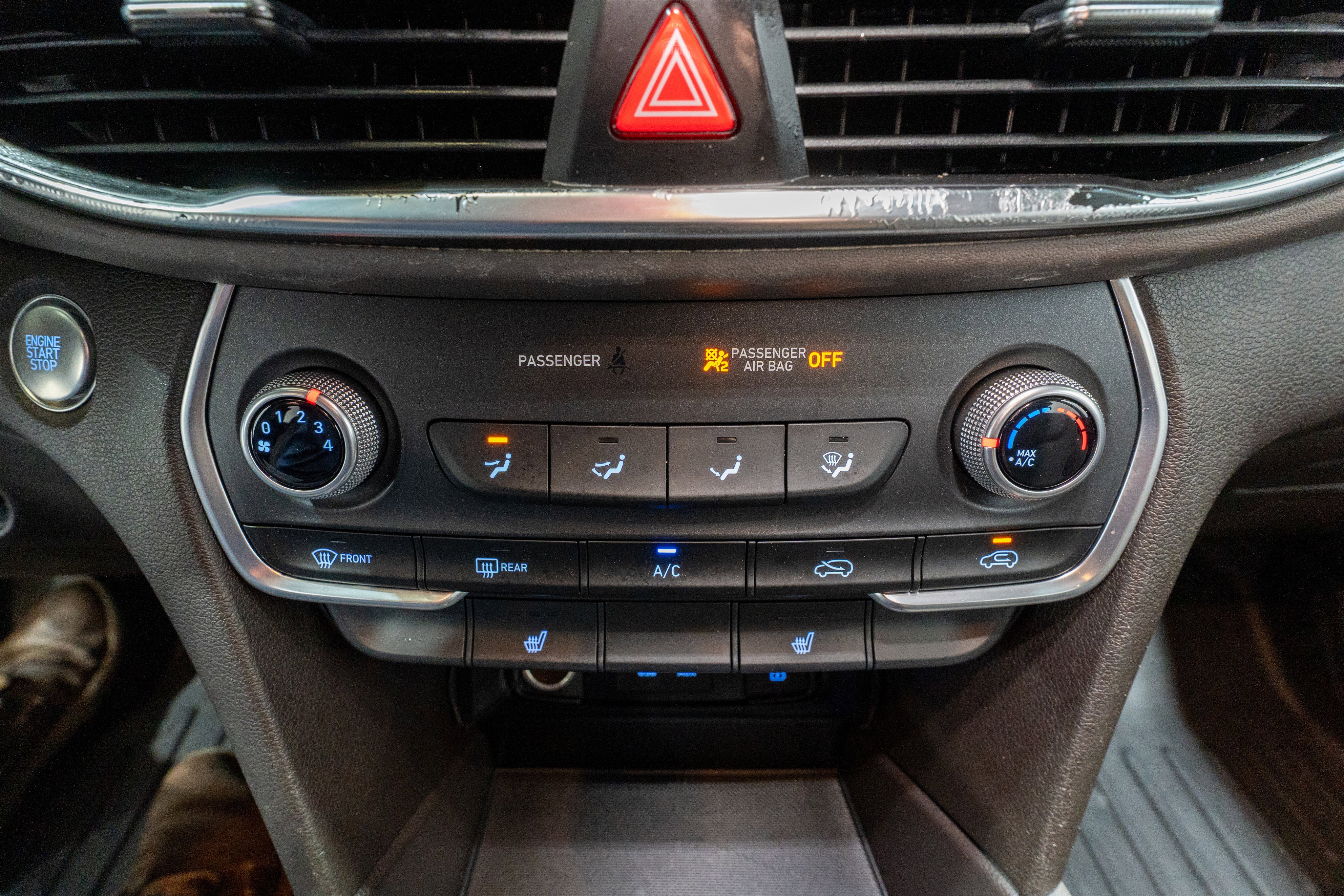 Used 2019 Hyundai Santa Fe SEL image 20