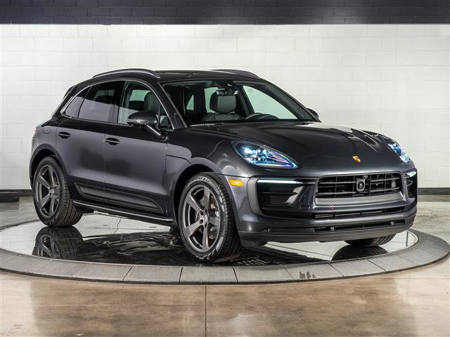 New 2025 Porsche Macan image 7