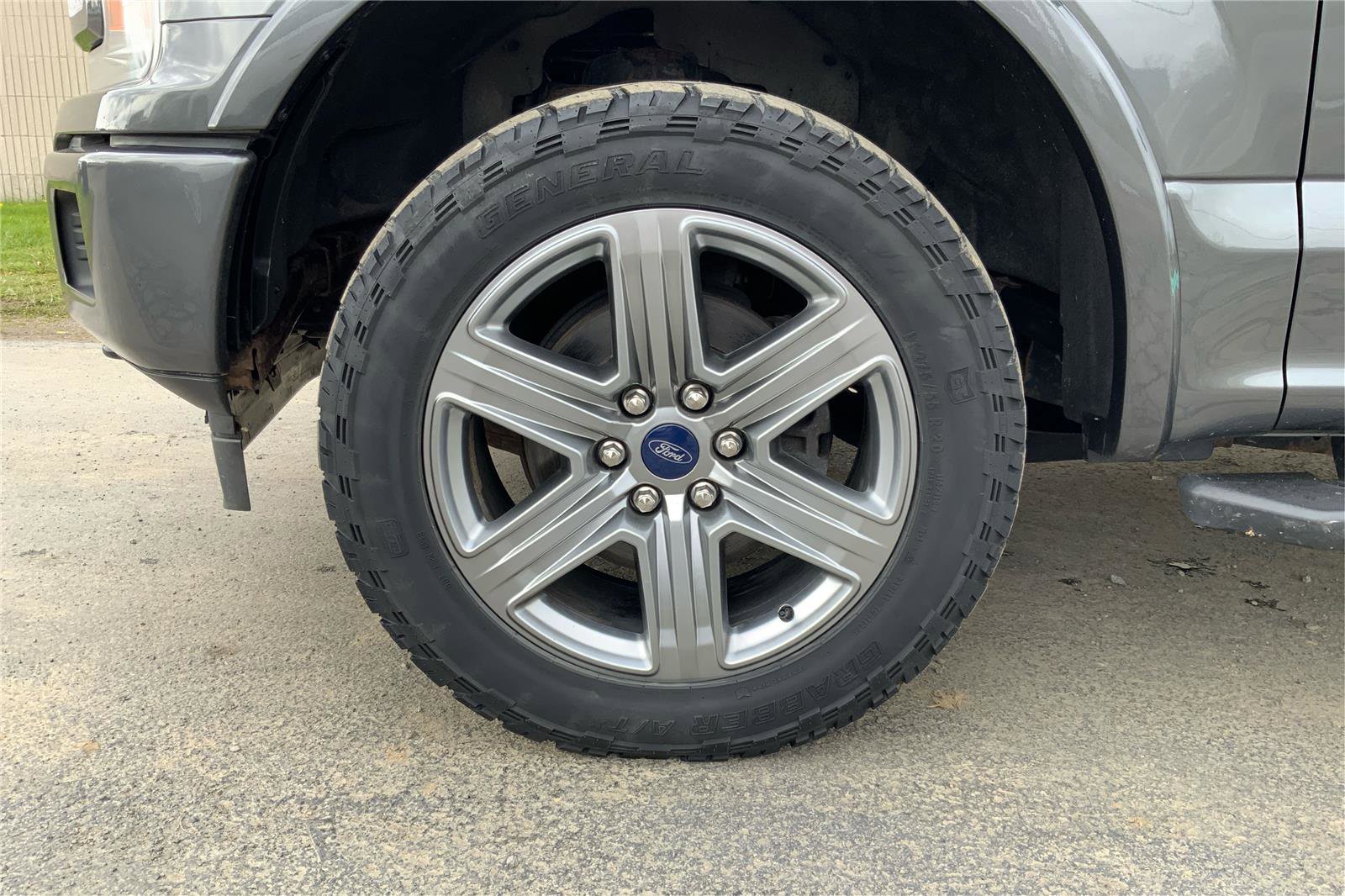 Used 2018 Ford F150 XLT w/ Equipment Group 302A Luxury AWD/4WD image 31