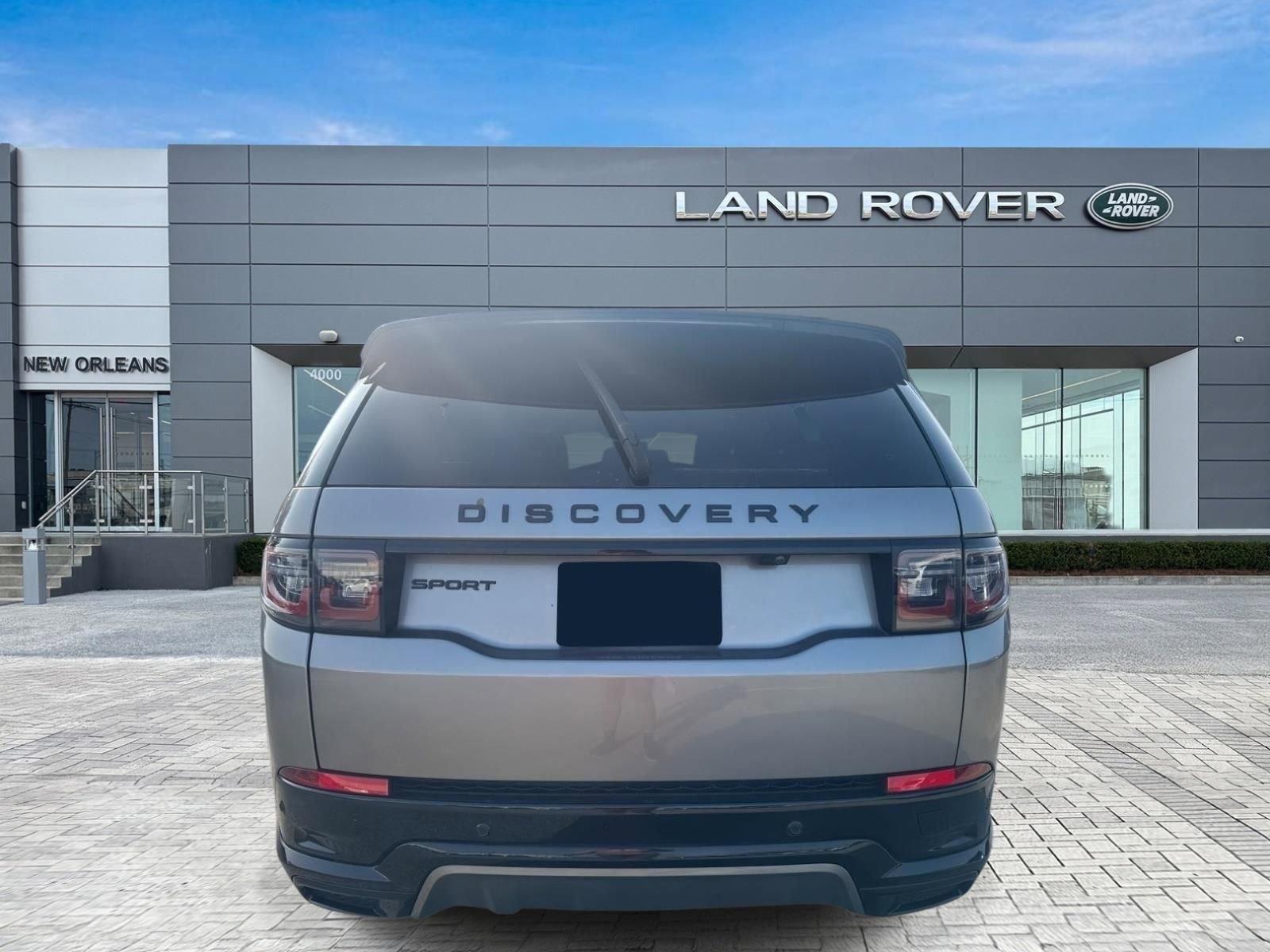 Used 2024 Land Rover Discovery Sport Dynamic SE AWD/4WD image 7