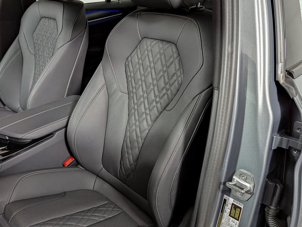 Certified 2023 BMW 540i xDrive w/ M Sport Package image 20